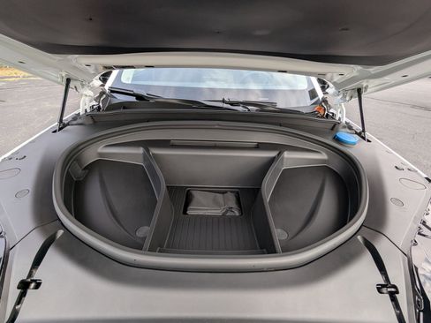 New 2025 Volvo EX90 Ultra w/ Protection Package Premier image 25