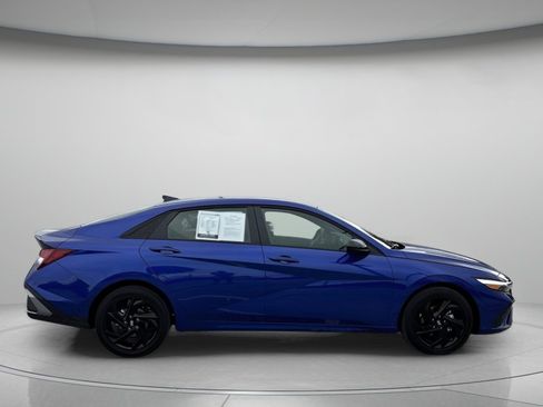 Used 2026 Hyundai Elantra Sport FWD image 2