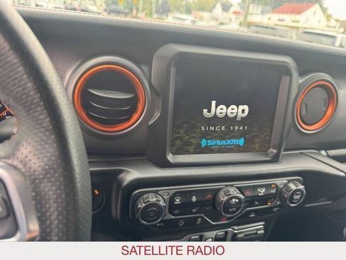 Certified 2023 Jeep Gladiator Mojave w/ LED Lighting Group image 18