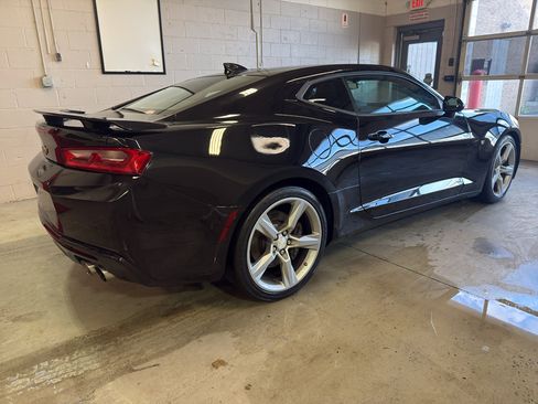 Used 2016 Chevrolet Camaro SS image 6
