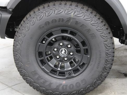 New 2026 Ford Bronco Badlands AWD/4WD image 16