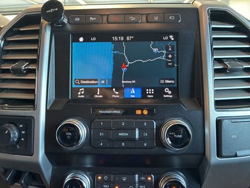 Used 2019 Ford F350 Platinum w/ Platinum Ultimate Package AWD/4WD image 25