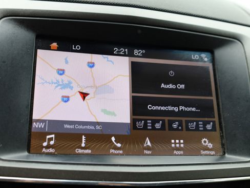 Used 2019 Lincoln MKT AWD image 4