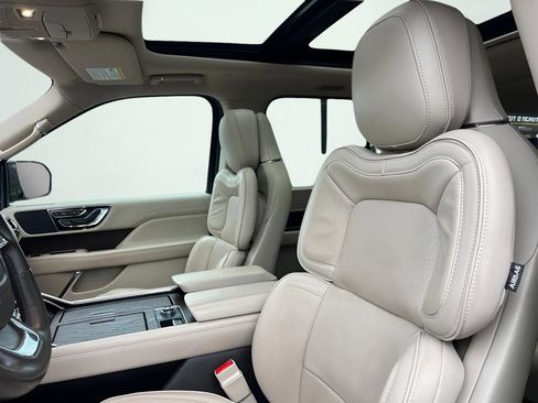 Used 2019 Lincoln Navigator L Reserve AWD/4WD image 50