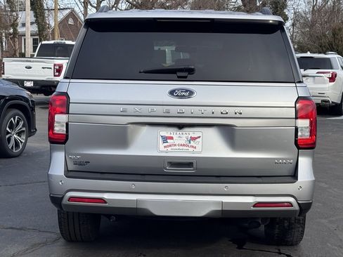 Used 2024 Ford Expedition Max XLT image 19