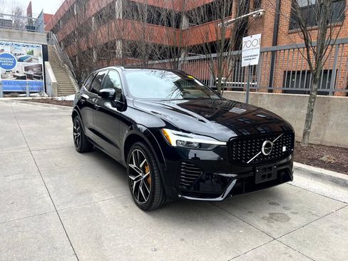 Certified 2024 Volvo XC60 T8 Polestar image 3
