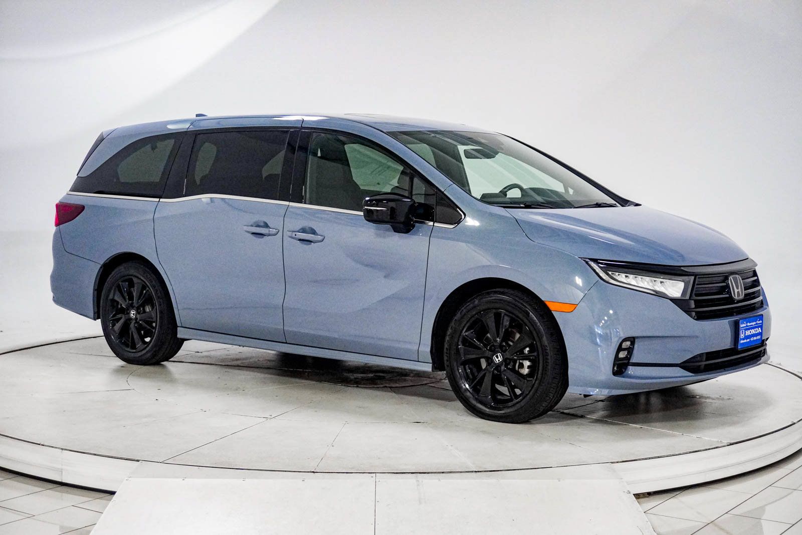 Used 2024 Honda Odyssey Sport image 14