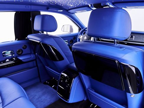 Used 2024 Rolls-Royce Phantom Sedan w/ The Phantom Package RWD image 61