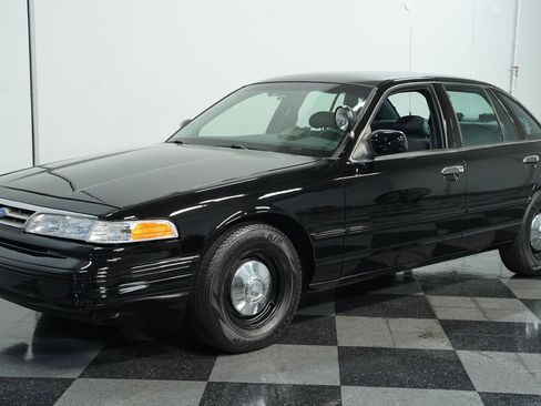 Used 1997 Ford Crown Victoria Police Interceptor image 6