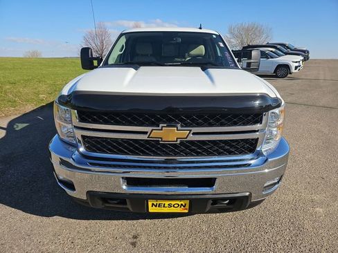 Used 2011 Chevrolet Silverado 2500 LT w/ Interior Plus Package RWD image 8