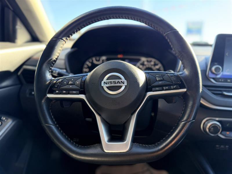Used 2021 Nissan Altima 2.5 SR w/ SR Premium Package FWD image 17