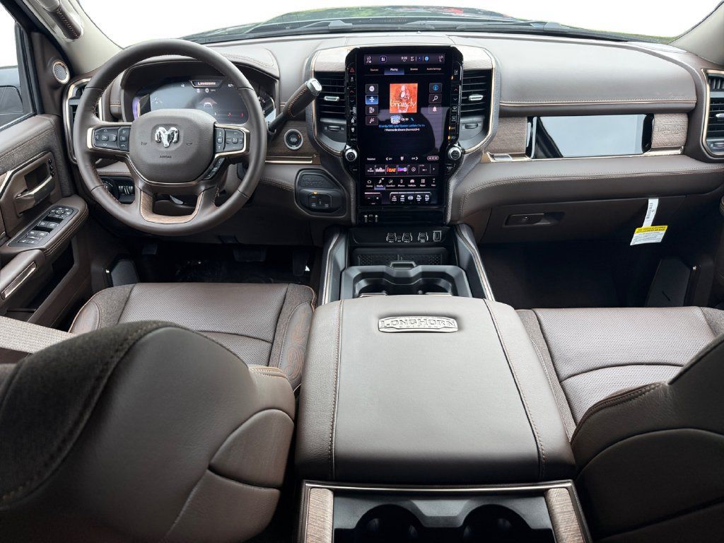 New 2027 RAM 3500 Limited AWD/4WD image 10