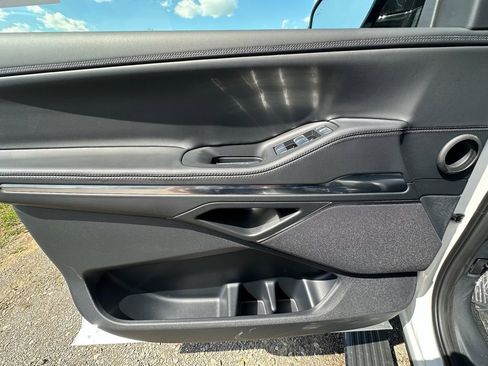 New 2026 Lincoln Navigator L Reserve AWD/4WD image 18