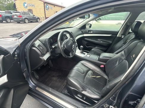 Used 2009 INFINITI G37 Journey RWD image 12