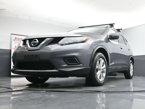Used 2015 Nissan Rogue SV w/ SV Premium Package image 35