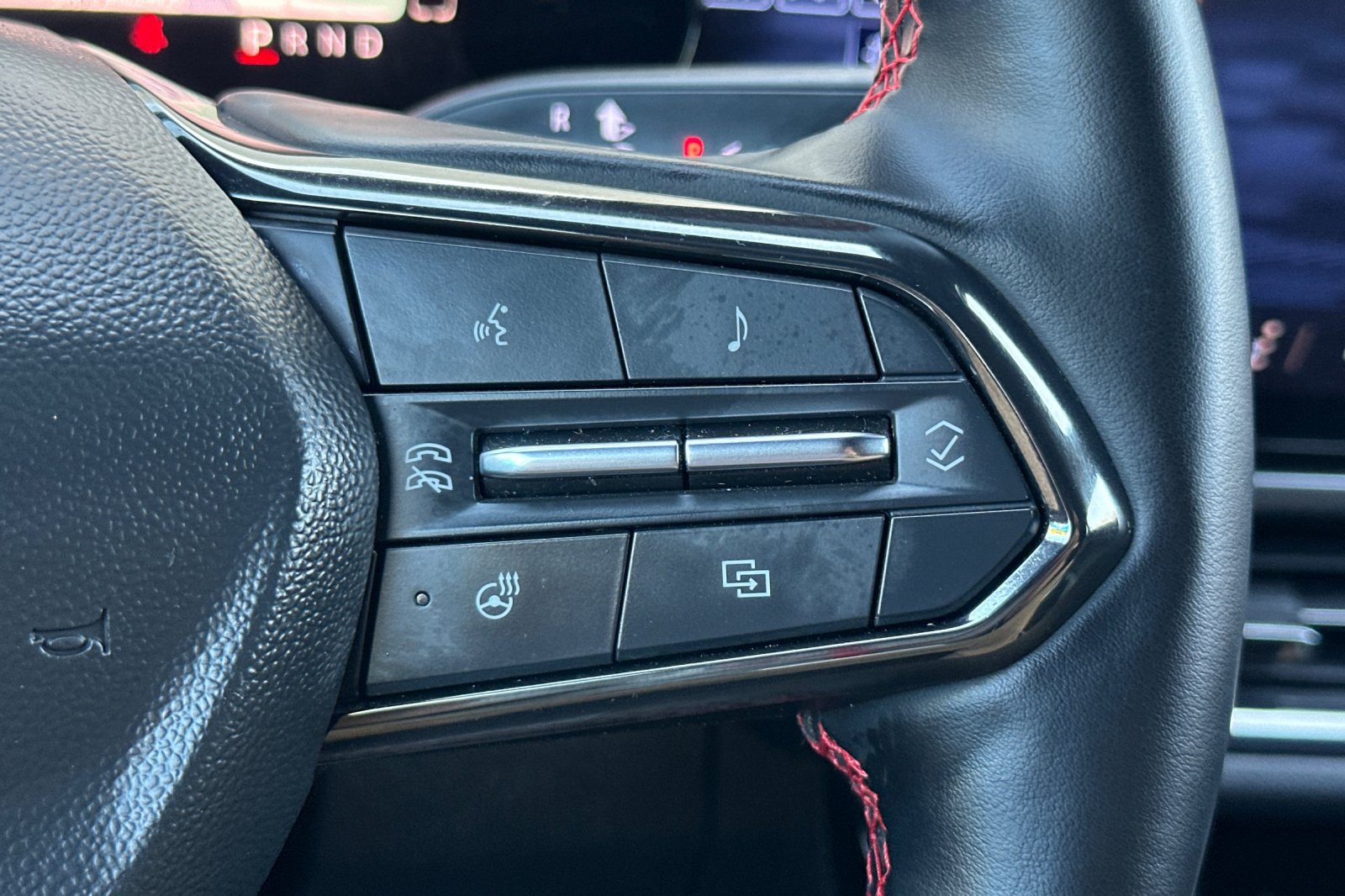Used 2024 Chevrolet Equinox EV RS FWD image 37