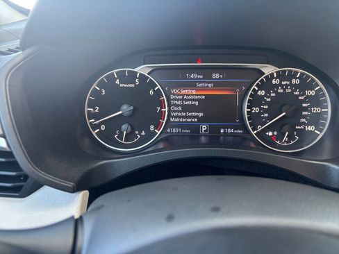 Used 2025 Nissan Altima 2.5 SV FWD image 41