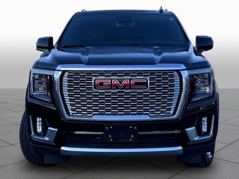 Used 2023 GMC Yukon XL Denali AWD/4WD image 4