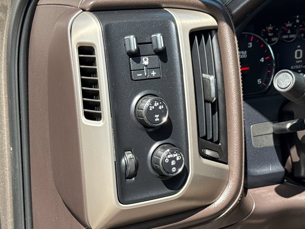 Used 2015 GMC Sierra 2500 Denali w/ Duramax Plus Package AWD/4WD image 16