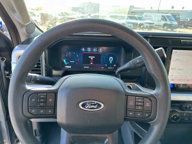 Used 2023 Ford F350 XLT w/ Tremor Off-Road Package AWD/4WD image 4