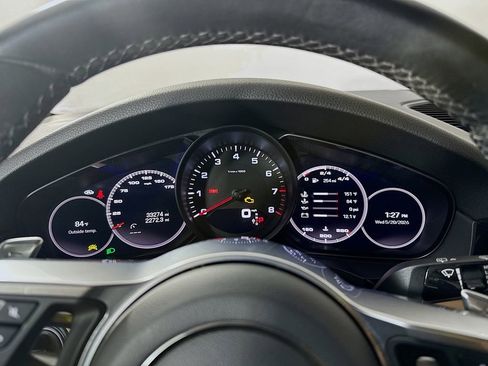 Certified 2023 Porsche Cayenne AWD/4WD image 13