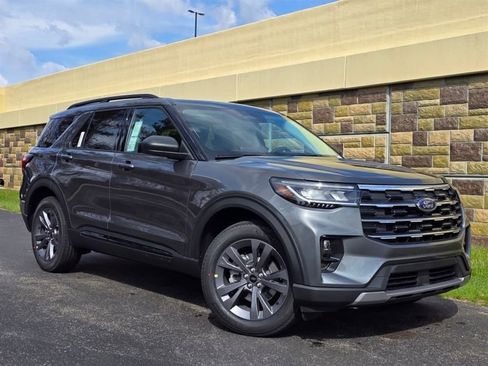 New 2026 Ford Explorer Active AWD/4WD image 11