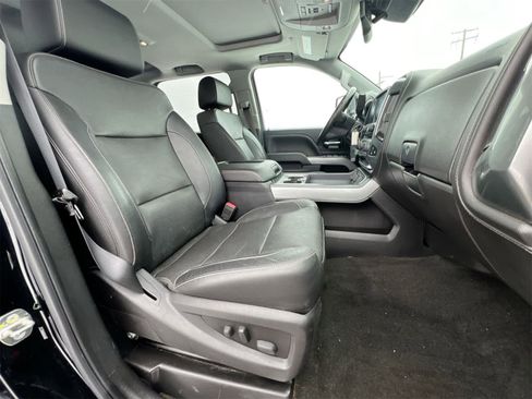 Used 2018 Chevrolet Silverado 2500 LTZ w/ Midnight Edition image 21