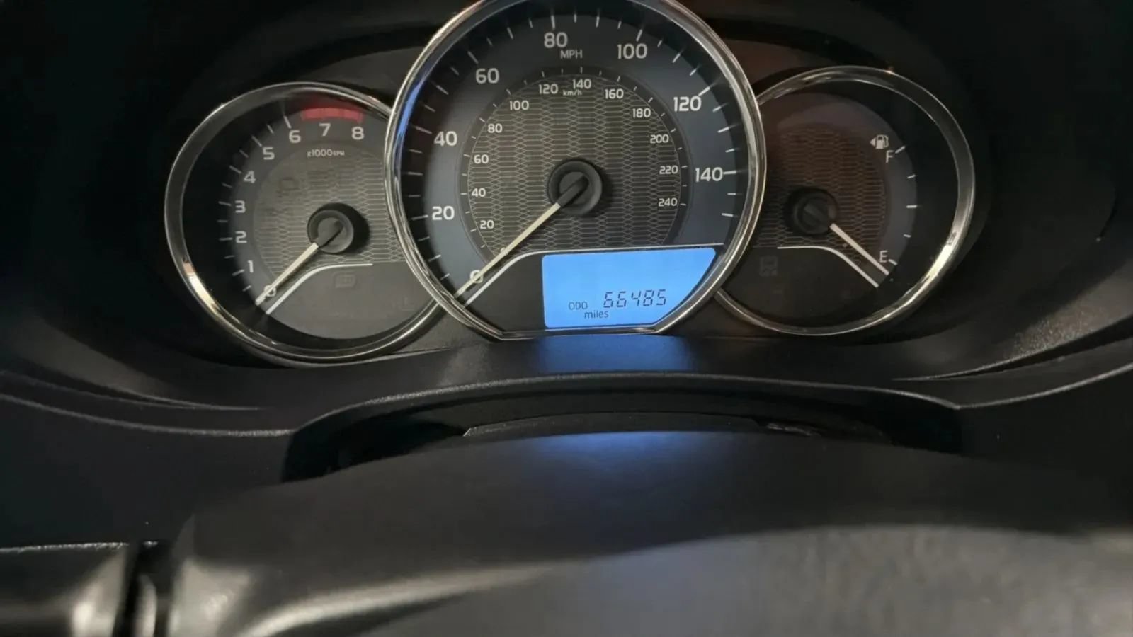 Used 2014 Toyota Corolla LE FWD image 11
