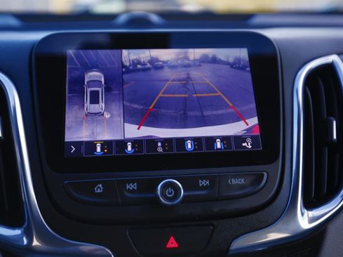 Used 2021 Chevrolet Equinox Premier FWD image 10