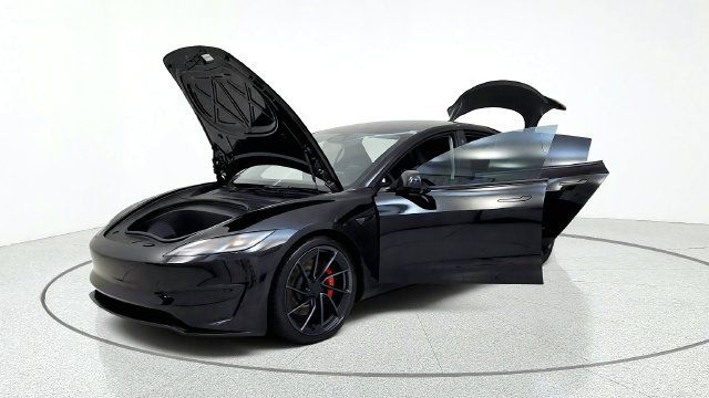Used 2025 Tesla Model 3 Performance AWD/4WD image 5