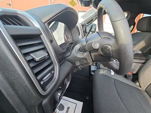 Used 2025 RAM 2500 Big Horn AWD/4WD image 11