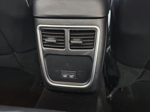 Used 2020 Chrysler 300 Touring w/ Driver Convenience Group image 20