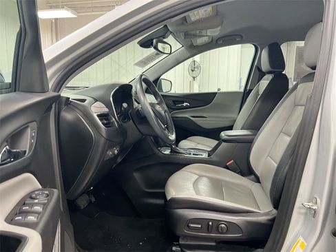 Used 2020 Chevrolet Equinox Premier image 18