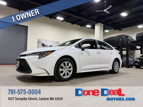Used 2021 Toyota Corolla LE w/ Carpet Mat Package (TMS) image 1