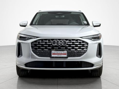 Used 2025 Audi Q5 Premium Plus w/ Premium Plus AWD/4WD image 8