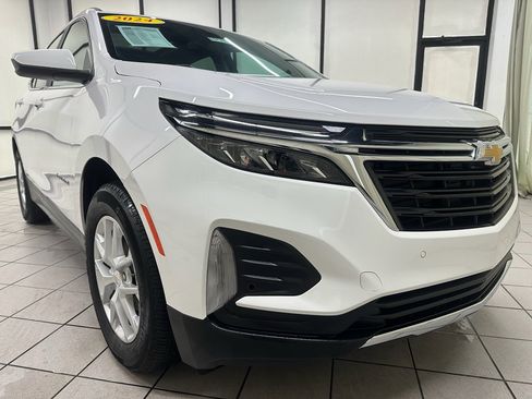 Certified 2024 Chevrolet Equinox LT w/ LPO, Floor Liner Package image 2