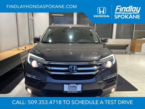 Used 2018 Honda Pilot Touring image 2