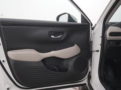 Used 2024 Honda HR-V LX image 19