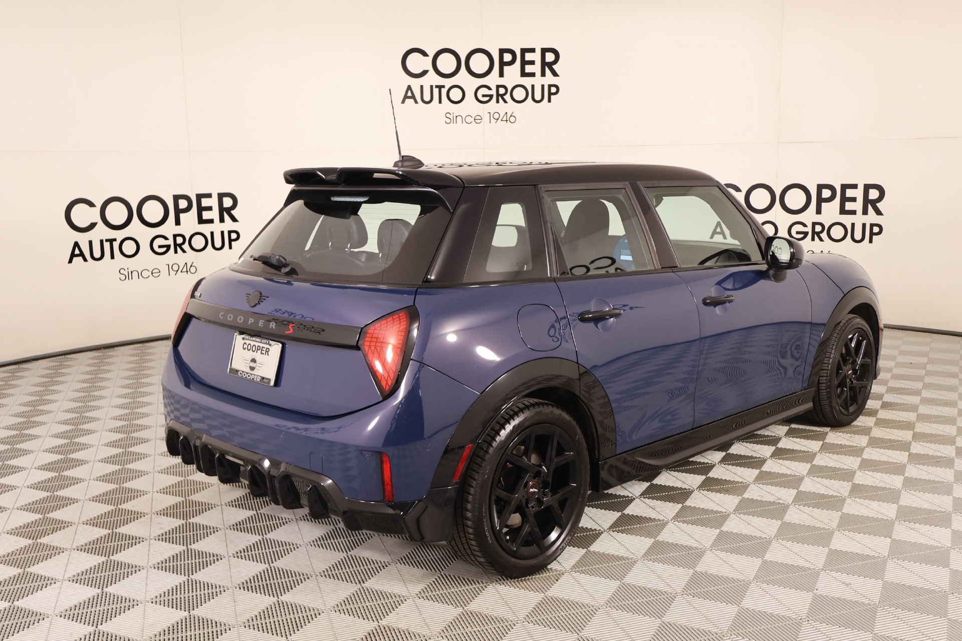 Certified 2025 MINI Cooper S FWD image 22