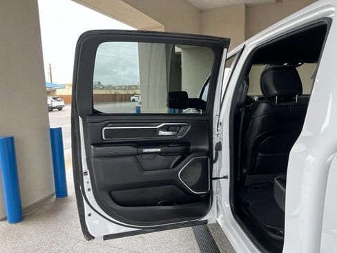 Used 2024 RAM 1500 Laramie AWD/4WD image 16