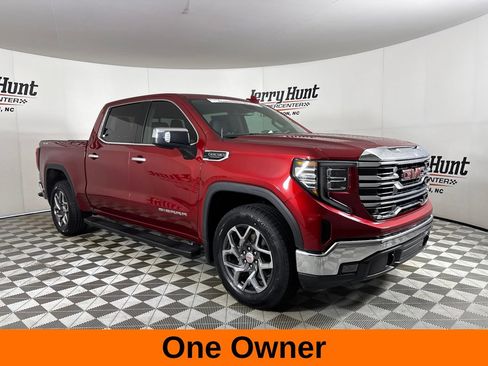 Used 2024 GMC Sierra 1500 SLT w/ SLT Convenience Package AWD/4WD image 4
