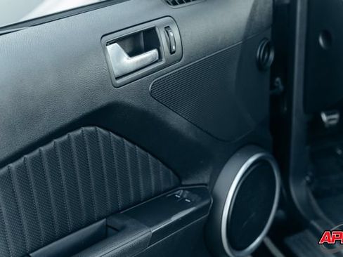 Used 2013 Ford Mustang Shelby GT500 RWD image 54