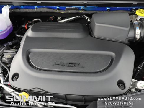 New 2027 Chrysler Pacifica Select AWD/4WD image 20