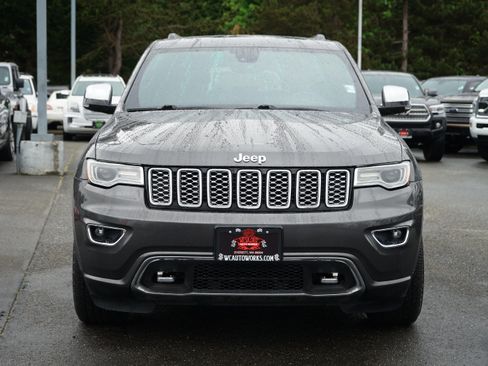 Used 2017 Jeep Grand Cherokee Overland AWD/4WD image 8