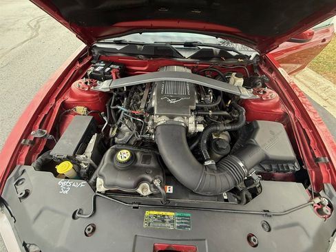 Used 2010 Ford Mustang GT image 23