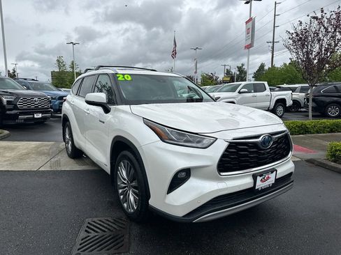 Certified 2020 Toyota Highlander Platinum AWD/4WD image 7