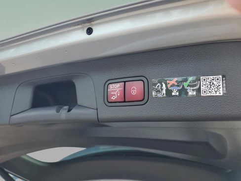 New 2026 Mercedes-Benz GLS 450 4MATIC image 6