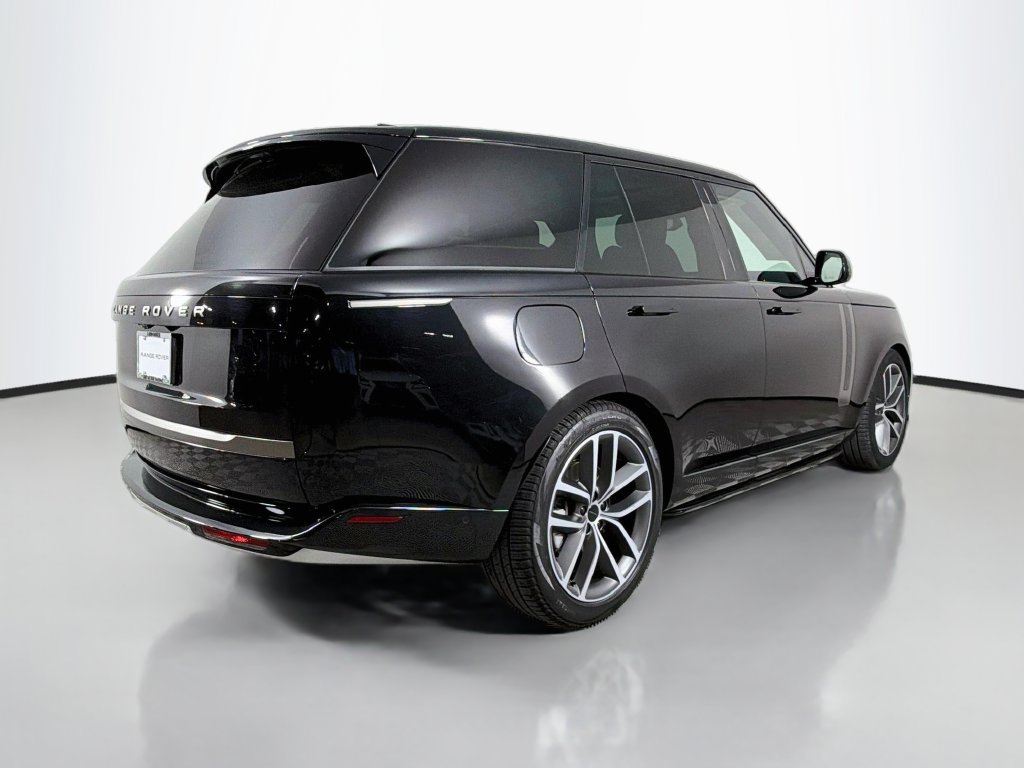 Certified 2024 Land Rover Range Rover SE AWD/4WD image 5