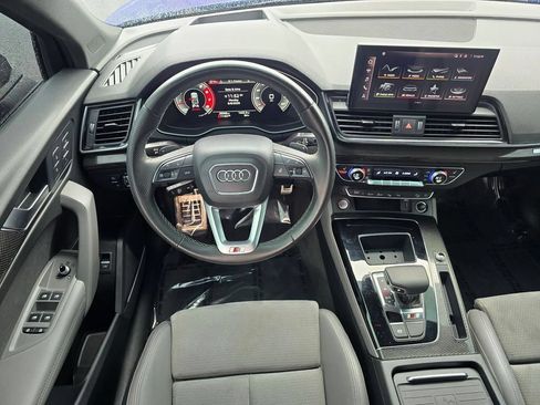Used 2023 Audi SQ5 Prestige AWD/4WD image 2