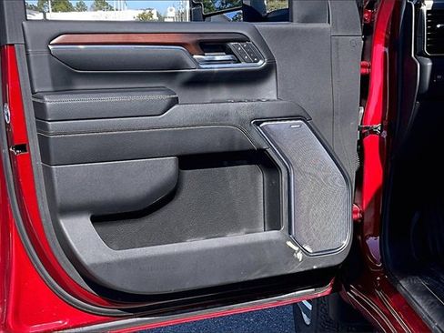 Used 2024 GMC Sierra 3500 Denali w/ Denali Reserve Package image 17